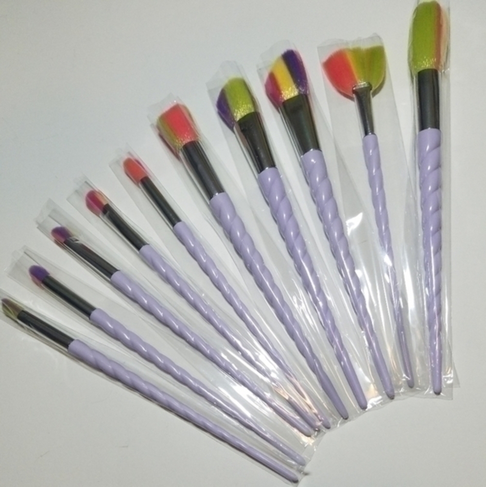 10 Piece Unicorn Makeup Brush Set - Picture 2 of 7